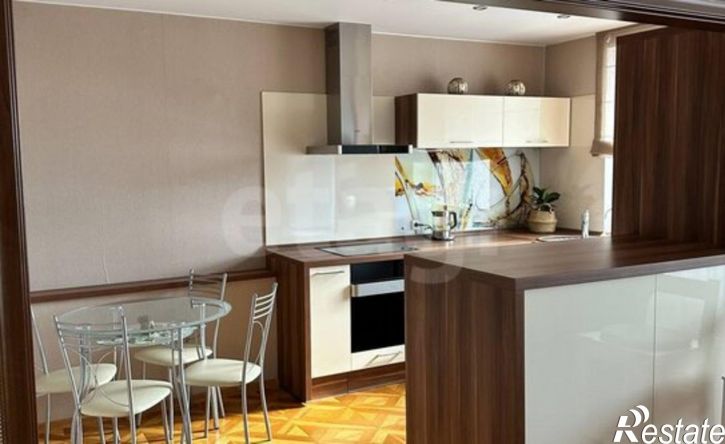 3-комн квартира улица Монакова, 33,  д. 33