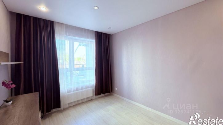 3-комн квартира Ереванская улица, 35,  д. 35