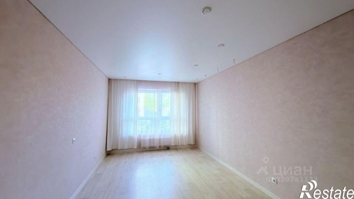3-комн квартира Ереванская улица, 35,  д. 35