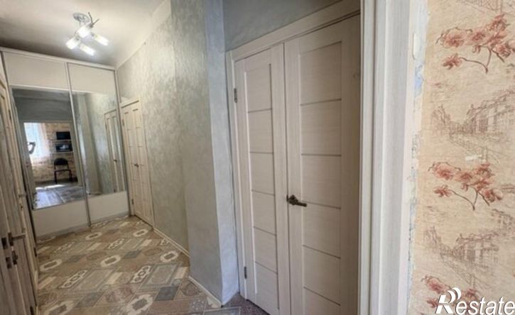 2-комн квартира Омская улица, 40,  д. 40