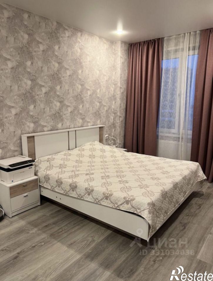 2-комн квартира улица Героя России Александра Яковлева, 17,  д. 17
