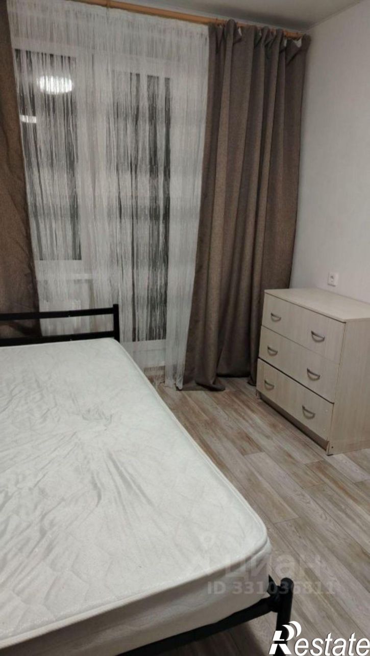 1-комн квартира улица Дмитрия Неаполитанова, 38,  д. 38
