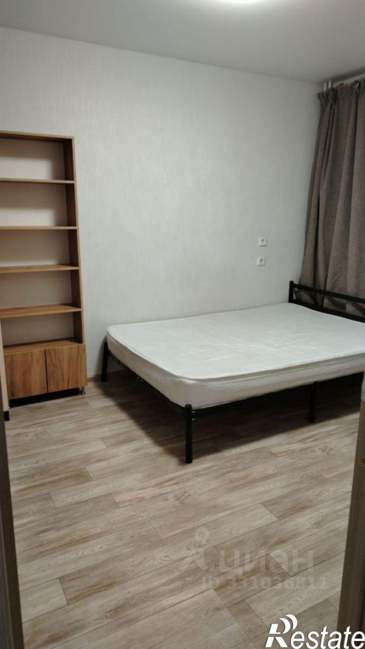 1-комн квартира улица Дмитрия Неаполитанова, 38,  д. 38