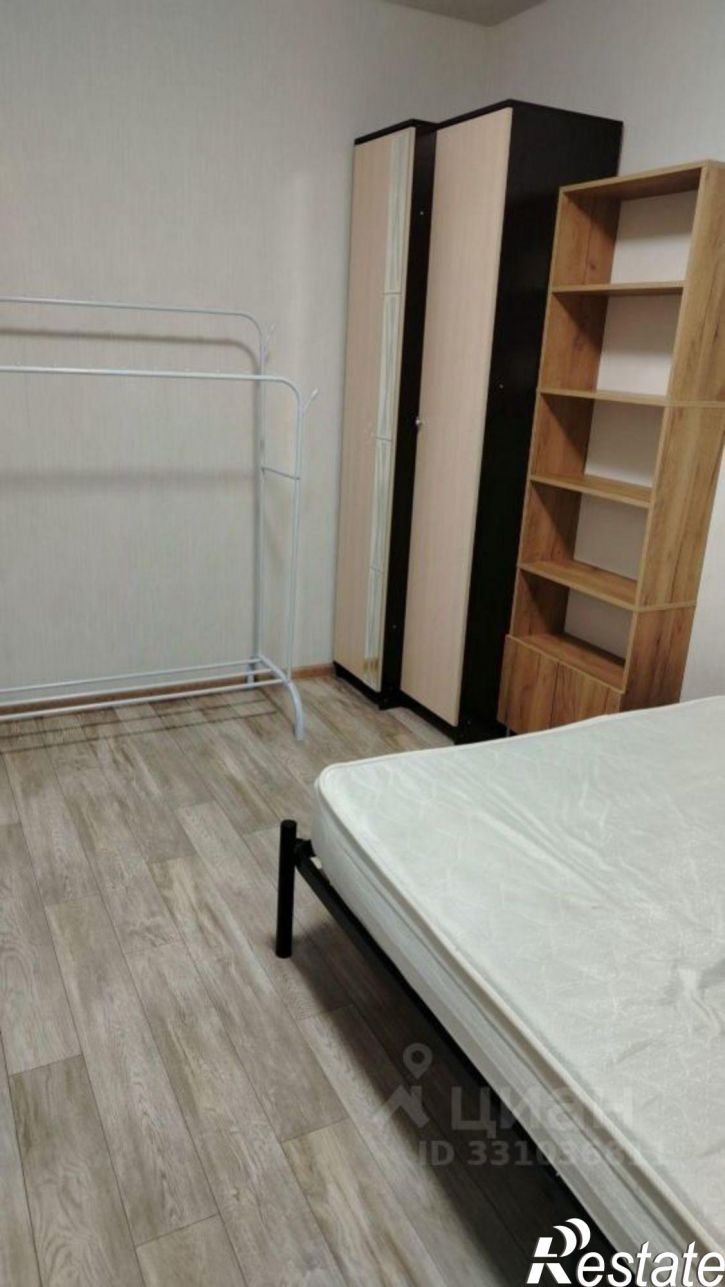 1-комн квартира улица Дмитрия Неаполитанова, 38,  д. 38