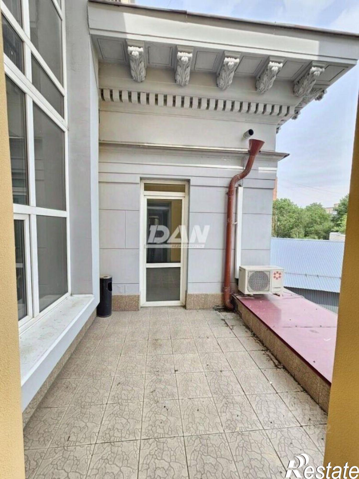 Сдать офис, помещение под офис за 98 350 рублей на улица Цвиллинга, 81