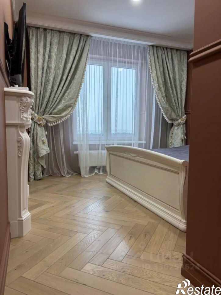 3-комн квартира ул Лесопарковая, 8,  д. 8