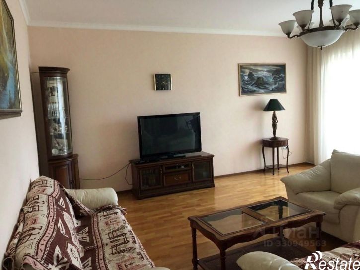 3-комн квартира Красная улица, 63,  д. 63