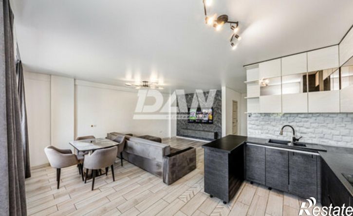 3-комн квартира пр-кт Победы, 382А,  д. 382А