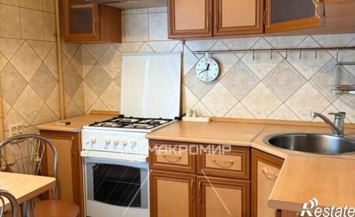 2-комн квартира улица Дзержинского, 117,  д. 117