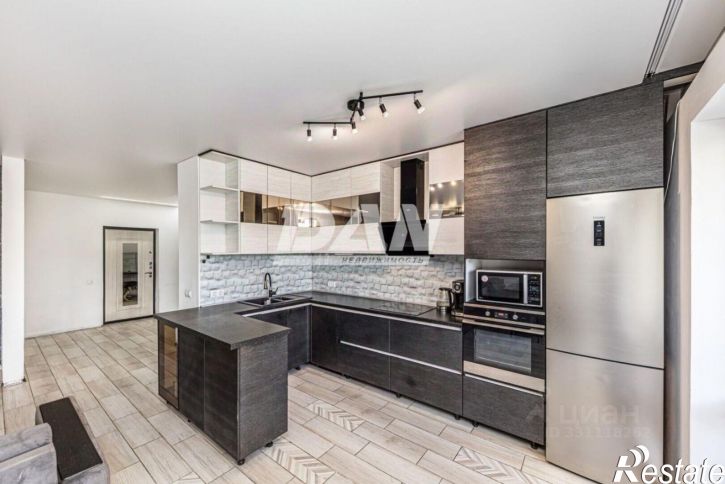 3-комн квартира проспект Победы, 382А,  д. 382А