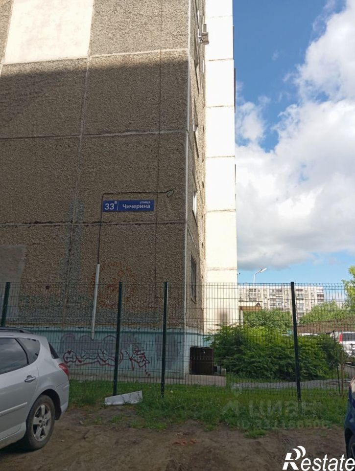 4-комн квартира улица Чичерина, 33В,  д. 33В