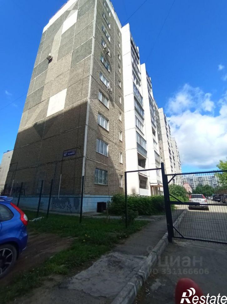 4-комн квартира улица Чичерина, 33В,  д. 33В
