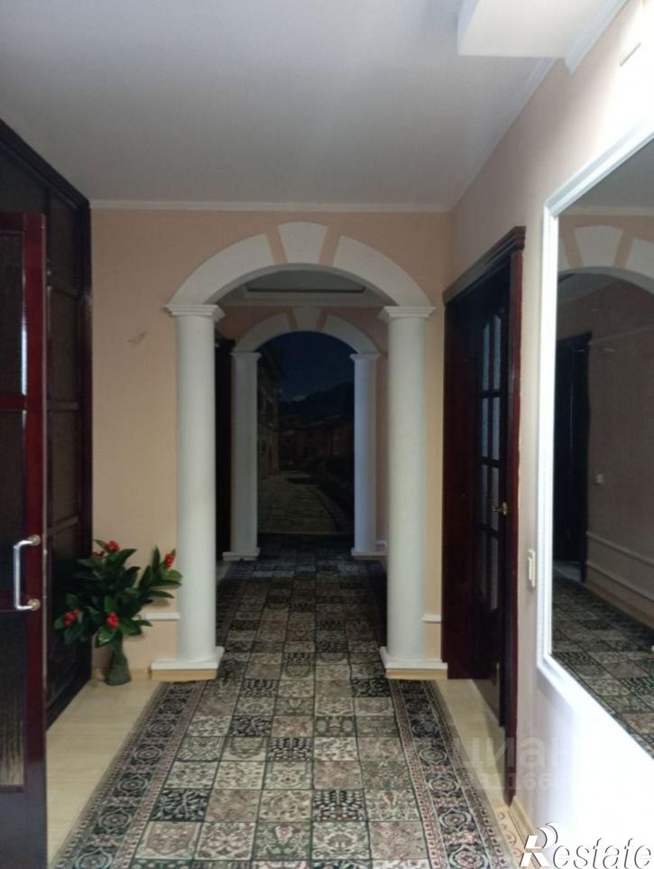 4-комн квартира улица Чичерина, 33В,  д. 33В