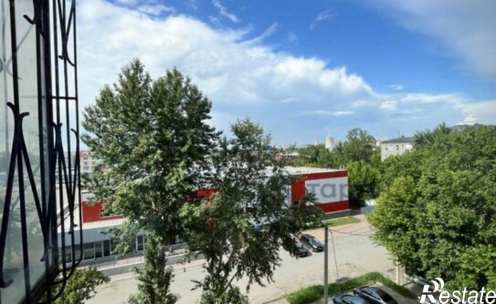 3-комн квартира Каслинская улица, 15,  д. 15