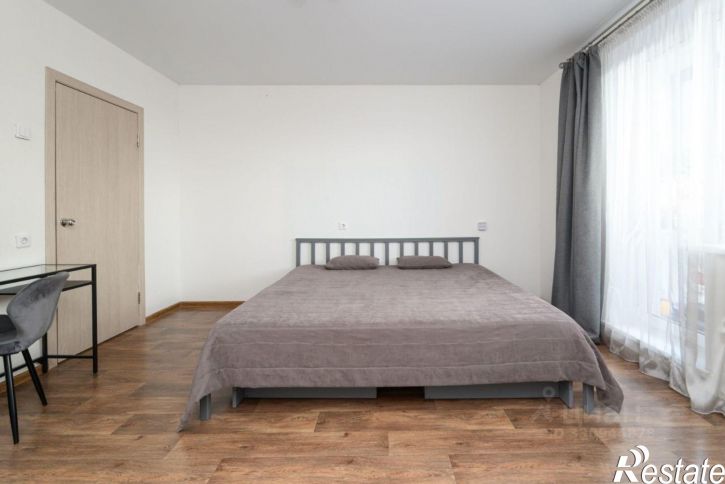 2-комн квартира улица Дмитрия Неаполитанова, 28,  д. 28