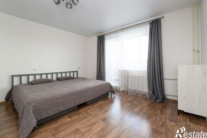 2-комн квартира улица Дмитрия Неаполитанова, 28,  д. 28