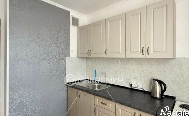 2-комн квартира улица Комарова, 133Б,  д. 133Б