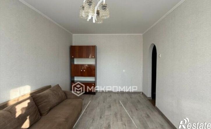 2-комн квартира улица Комарова, 133Б,  д. 133Б