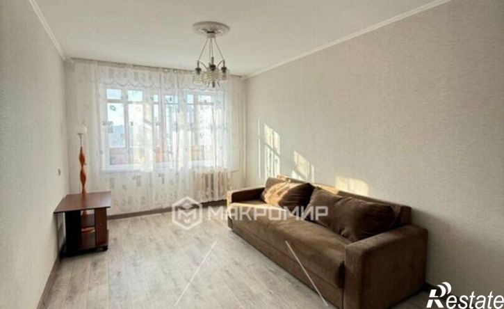 2-комн квартира улица Комарова, 133Б,  д. 133Б