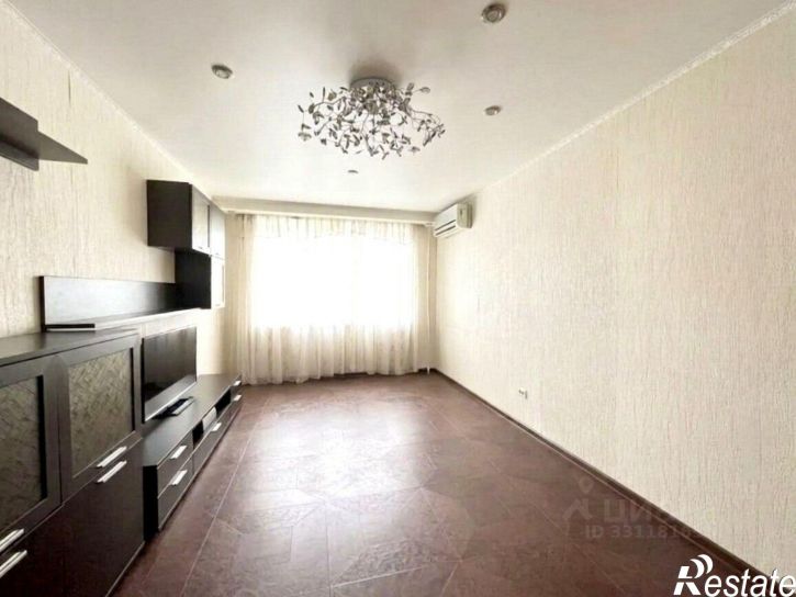 3-комн квартира улица 3 Интернационала, 117,  д. 117