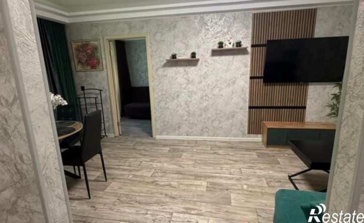 2-комн квартира улица Жукова, 50,  д. 50