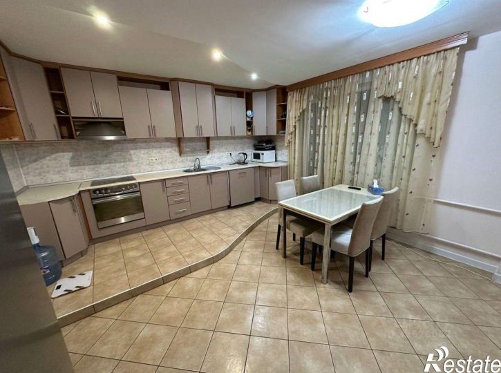 5-комн квартира ул Ворошилова, 9Б,  д. 9Б