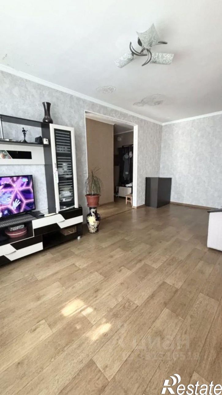 2-комн квартира Российская улица, 218,  д. 218