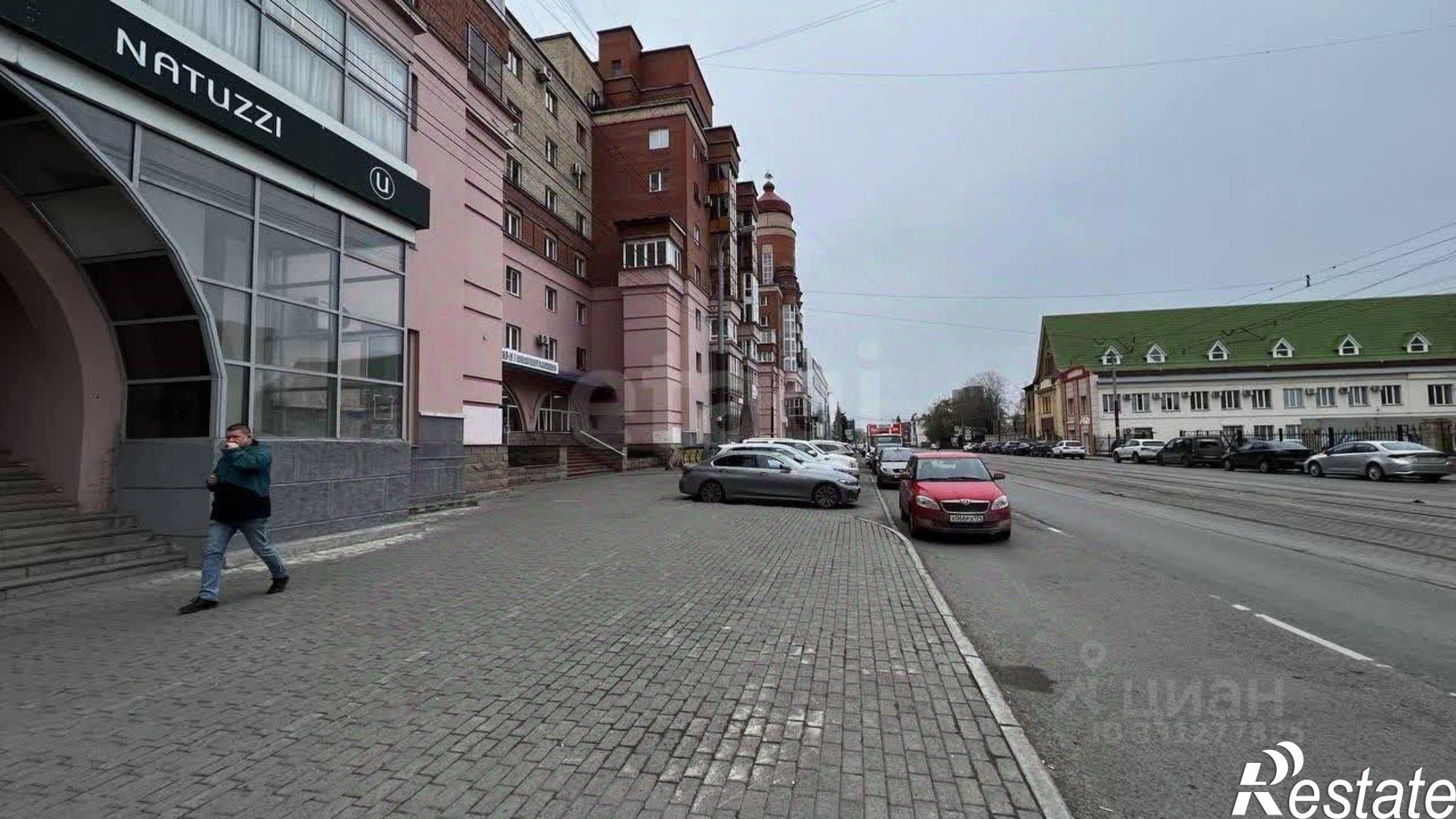 Купить торговое помещение за 24 960 200 рублей на улица Карла Маркса, 83