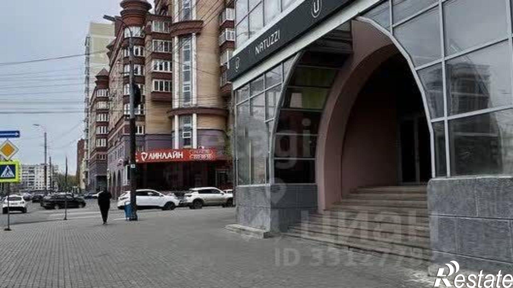Купить торговое помещение за 24 960 200 рублей на улица Карла Маркса, 83
