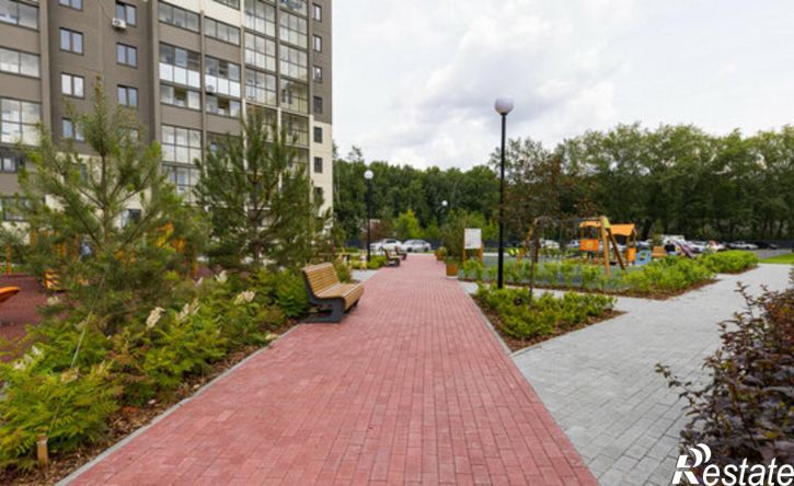 3-комн квартира улица Дмитрия Неаполитанова, 48,  д. 48