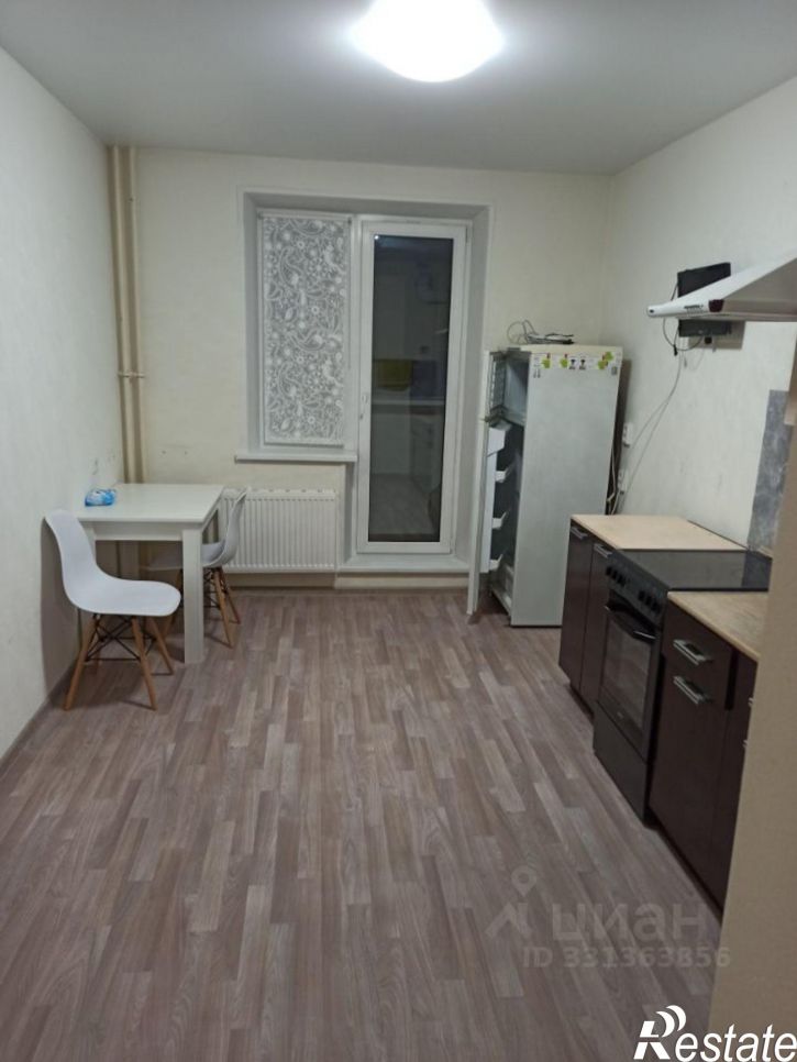 1-комн квартира улица Дмитрия Неаполитанова, 30