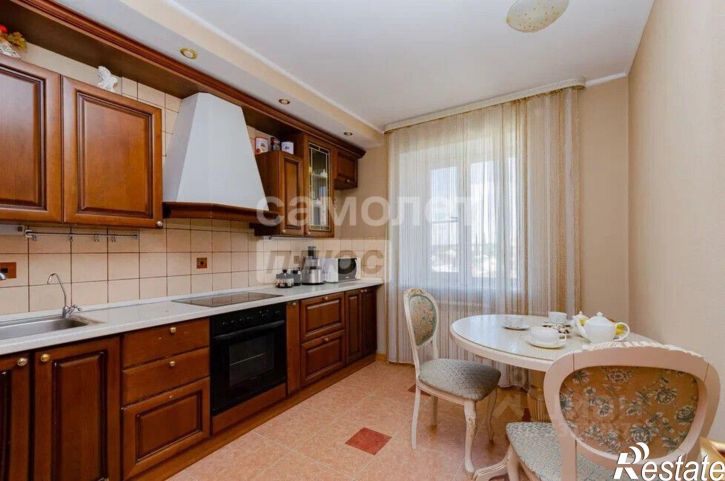 3-комн квартира улица Гайдара, 13А,  д. 13А