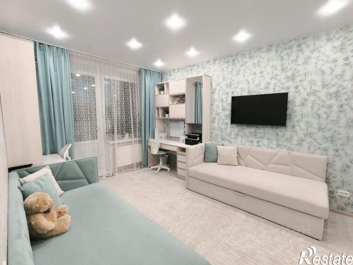 3-комн квартира улица Братьев Кашириных, 8,  д. 8