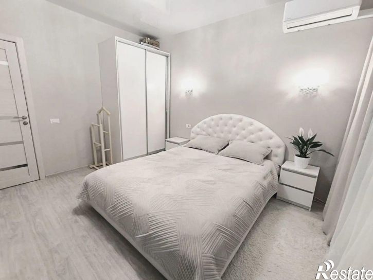 3-комн квартира улица Братьев Кашириных, 8,  д. 8