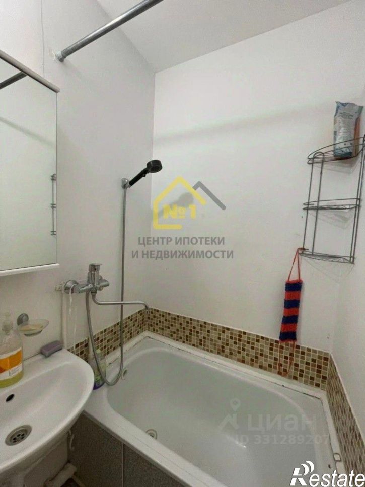 1-комн квартира улица Александра Шмакова, 25А,  д. 25А