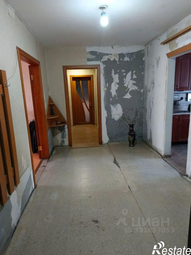 3-комн квартира ул Комарова, 127,  д. 127
