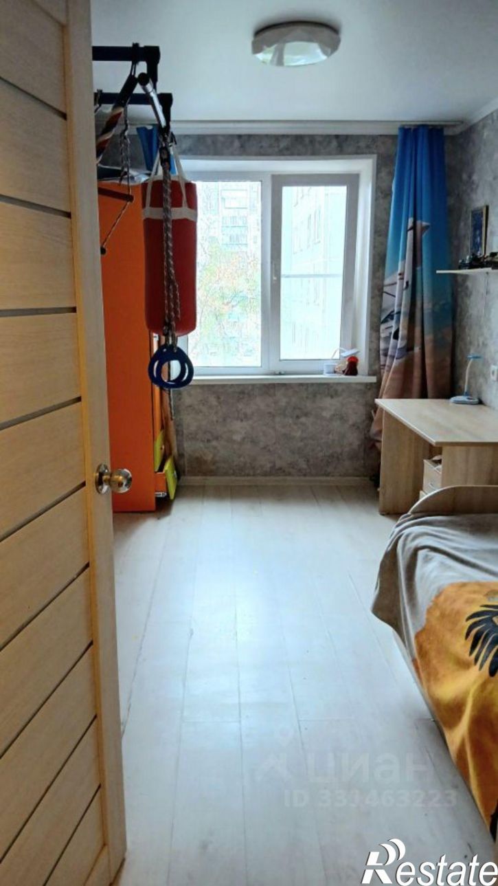 4-комн квартира улица Захаренко, 5,  д. 5