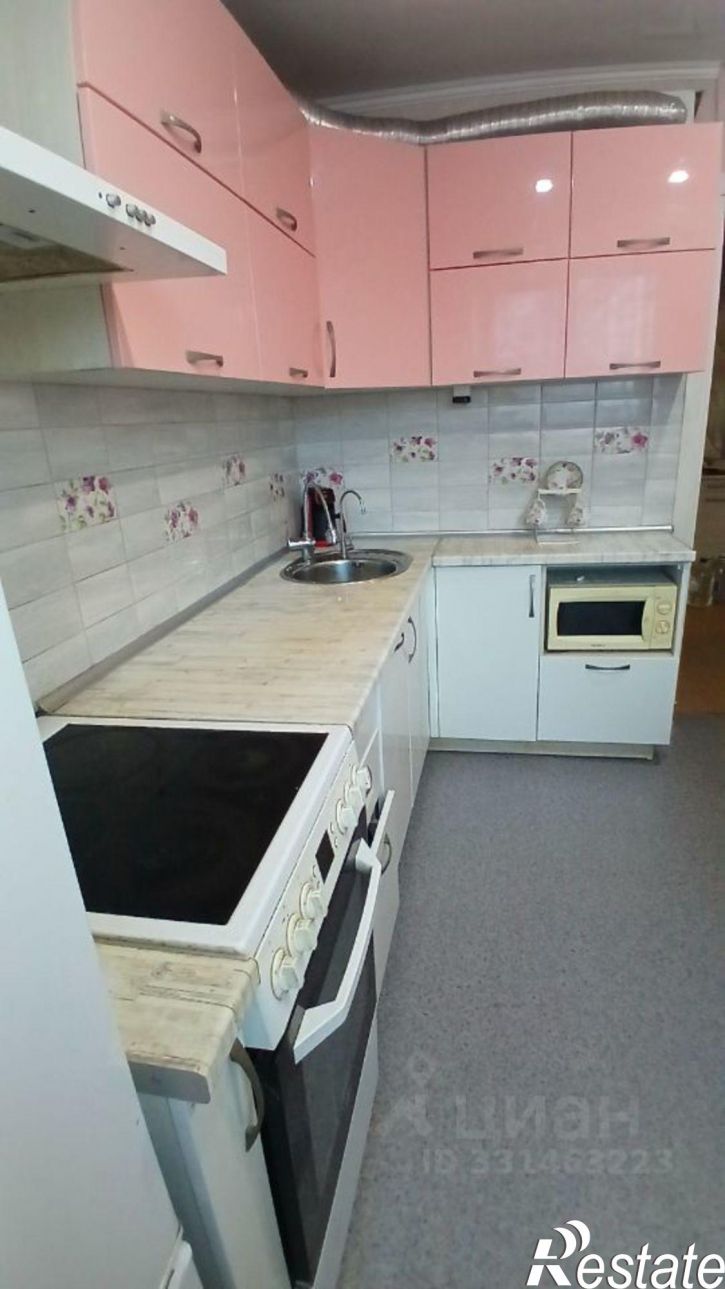 4-комн квартира улица Захаренко, 5,  д. 5