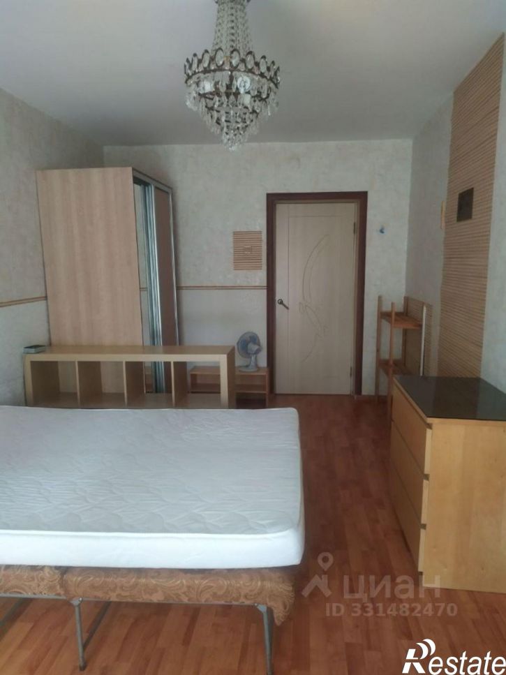 3-комн квартира ул Молодогвардейцев, 68В,  д. 68В