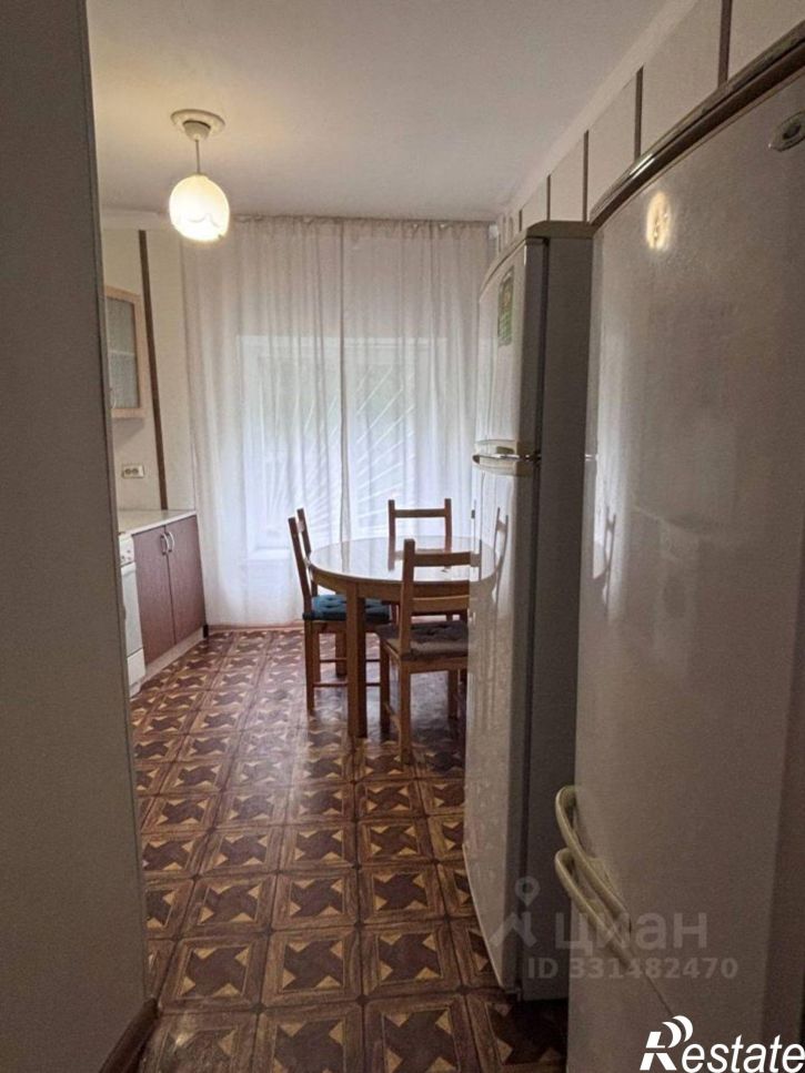 3-комн квартира ул Молодогвардейцев, 68В,  д. 68В