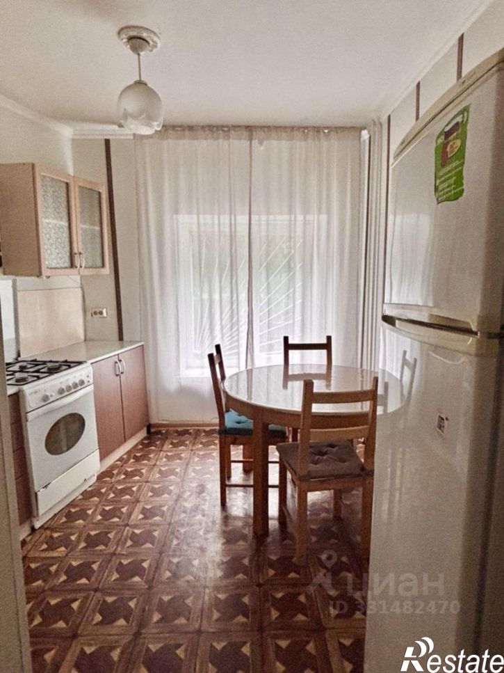 3-комн квартира ул Молодогвардейцев, 68В,  д. 68В