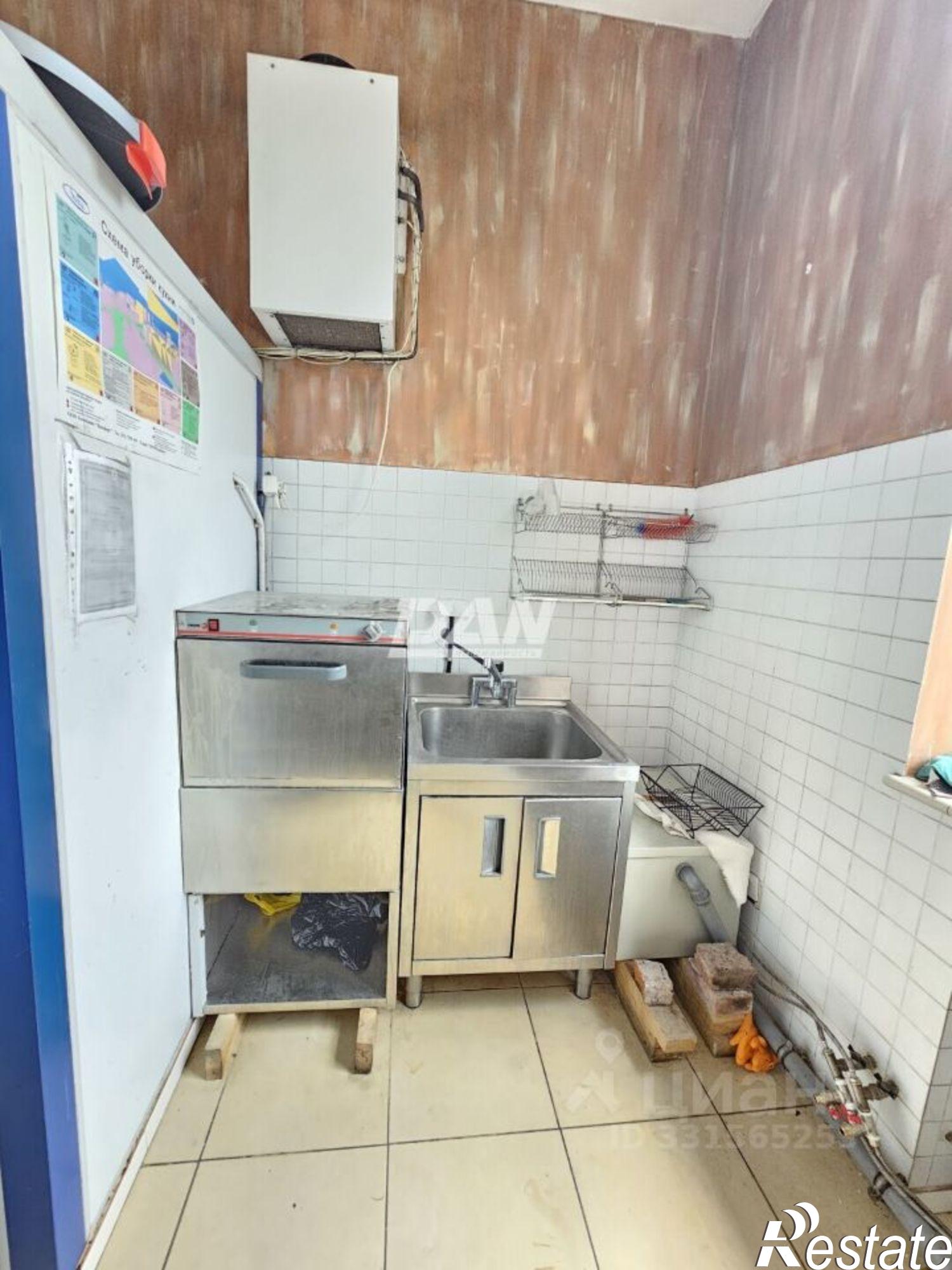 Сдать ОСЗ, отдельно стоящее здание за 325 000 рублей на улица Цвиллинга, 81