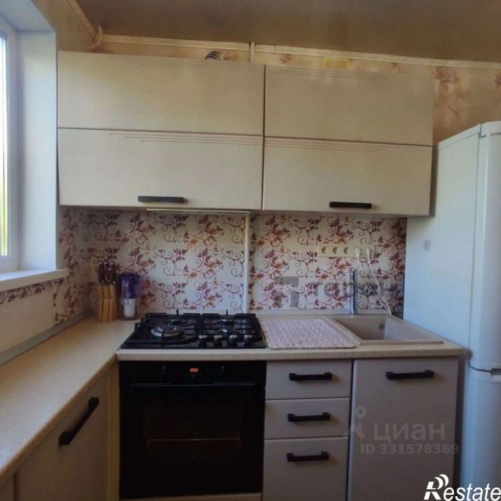 3-комн квартира Ереванская улица, 10,  д. 10