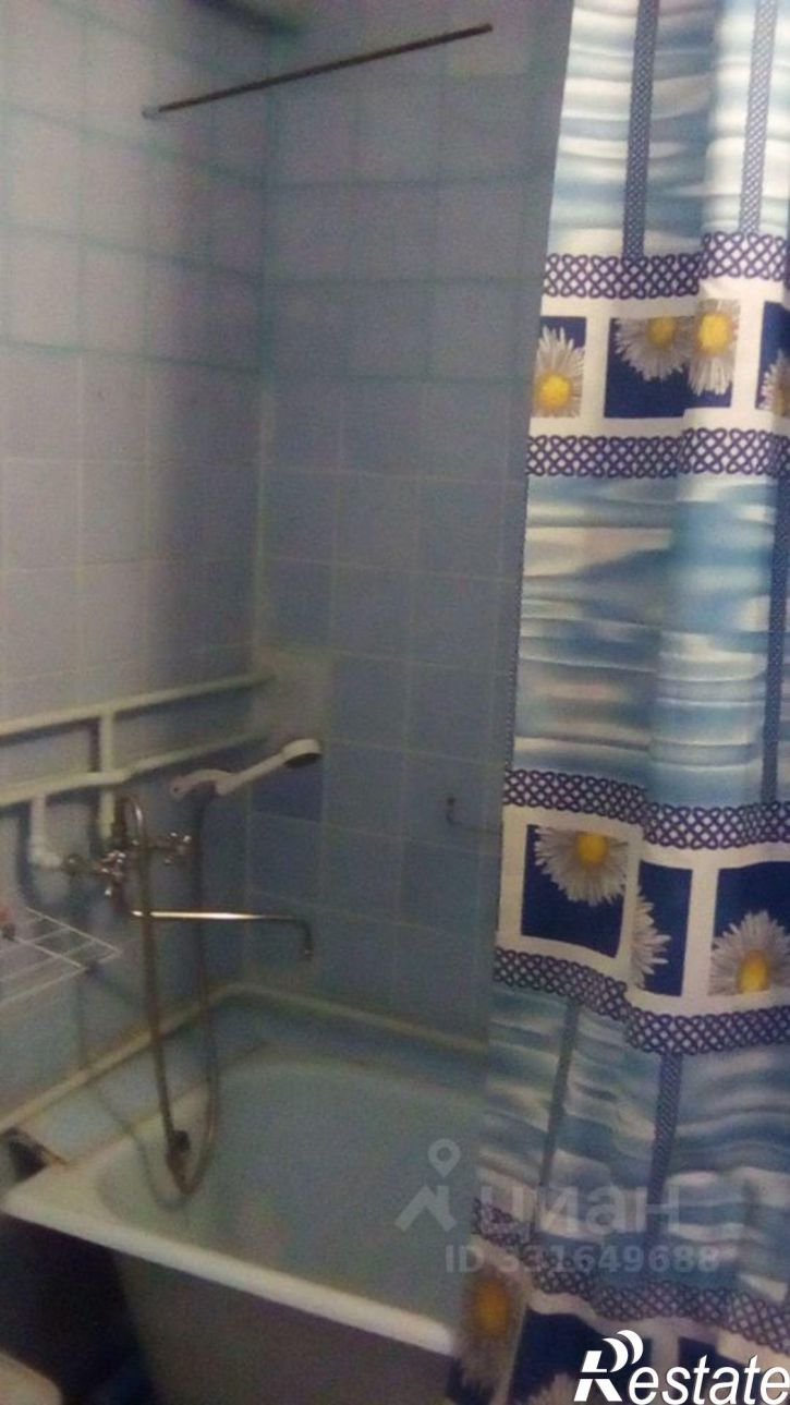 2-комн квартира проспект Победы, 180,  д. 180
