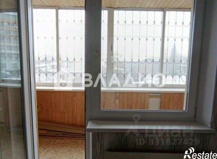 2-комн квартира пр-кт Победы, 215,  д. 215