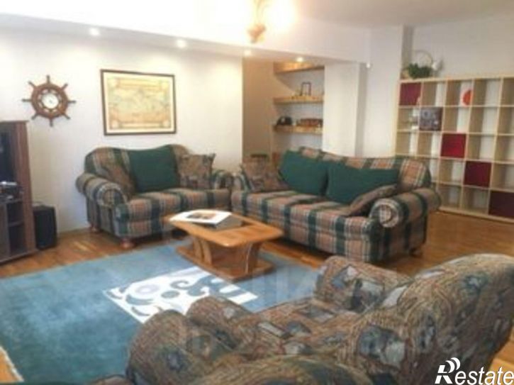 3-комн квартира ул Цвиллинга, 38,  д. 38