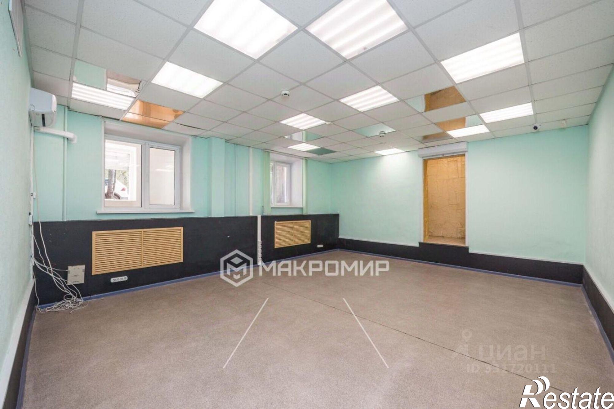Купить офис, помещение под офис за 12 118 300 рублей на ул Сони Кривой, 36