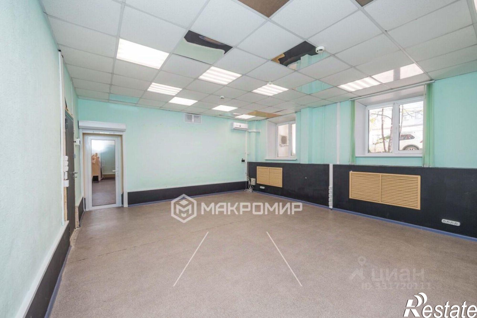 Купить офис, помещение под офис за 12 118 300 рублей на ул Сони Кривой, 36