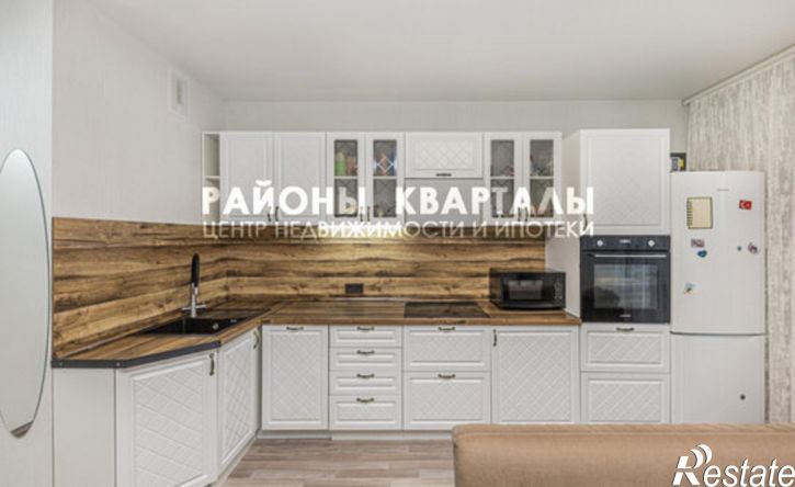 3-комн квартира улица Дмитрия Неаполитанова, 30