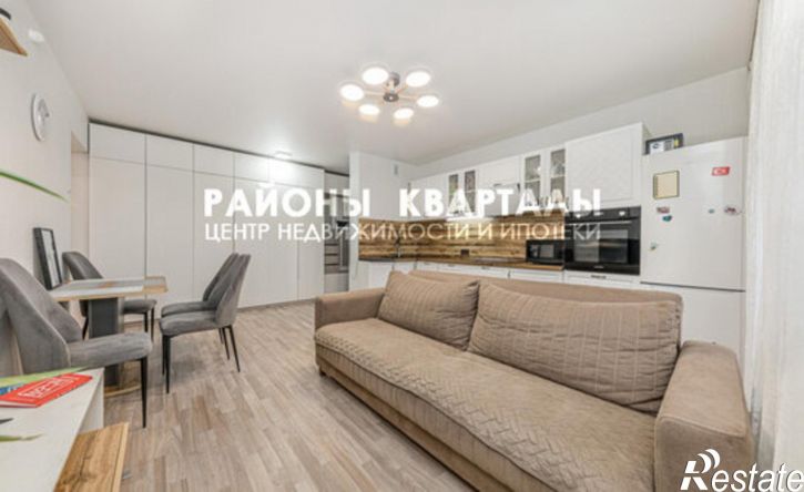 3-комн квартира улица Дмитрия Неаполитанова, 30